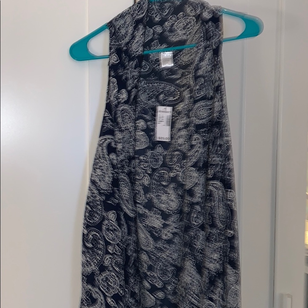 Vest - Picture 2 of 4